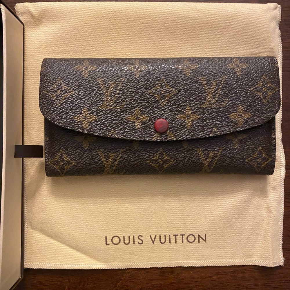 Louis Vuitton Emilie Wallet